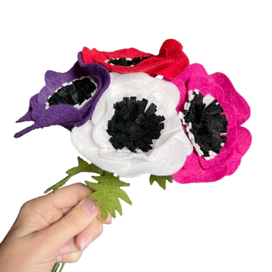 Picture of Felt Anemones Flowers Sewing Kit